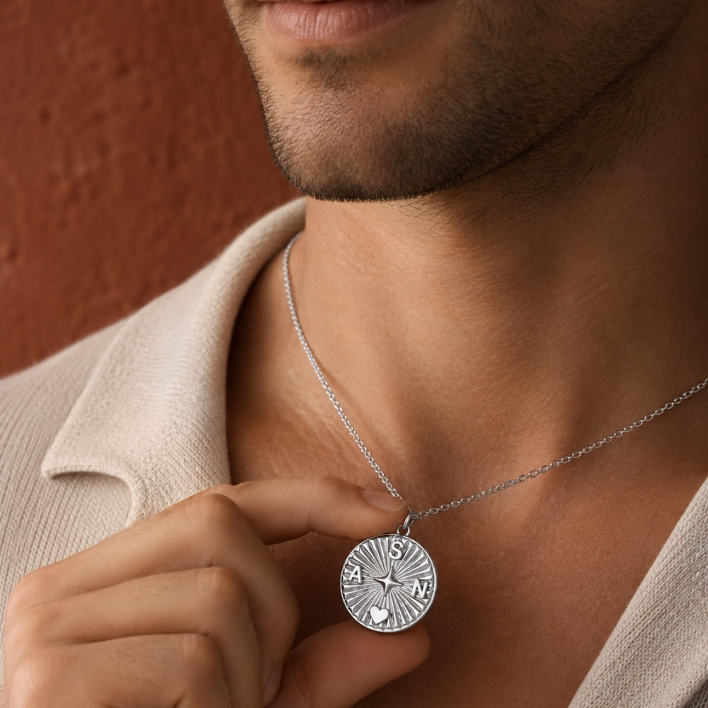 Collar con Iniciales Personalizadas