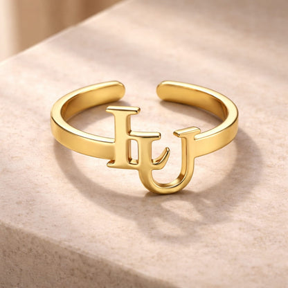 Anillo de iniciales entrelazadas – Monograma personalizado