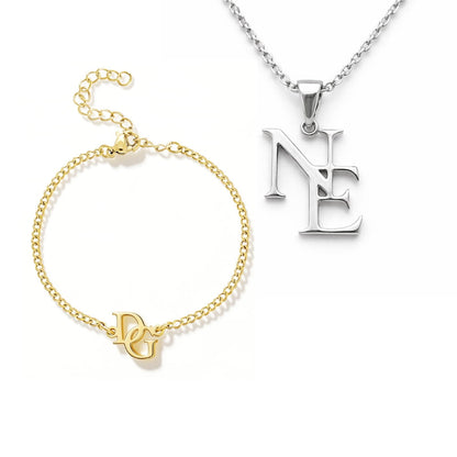 Set de iniciales entrelazadas – Collar y pulsera personalizados