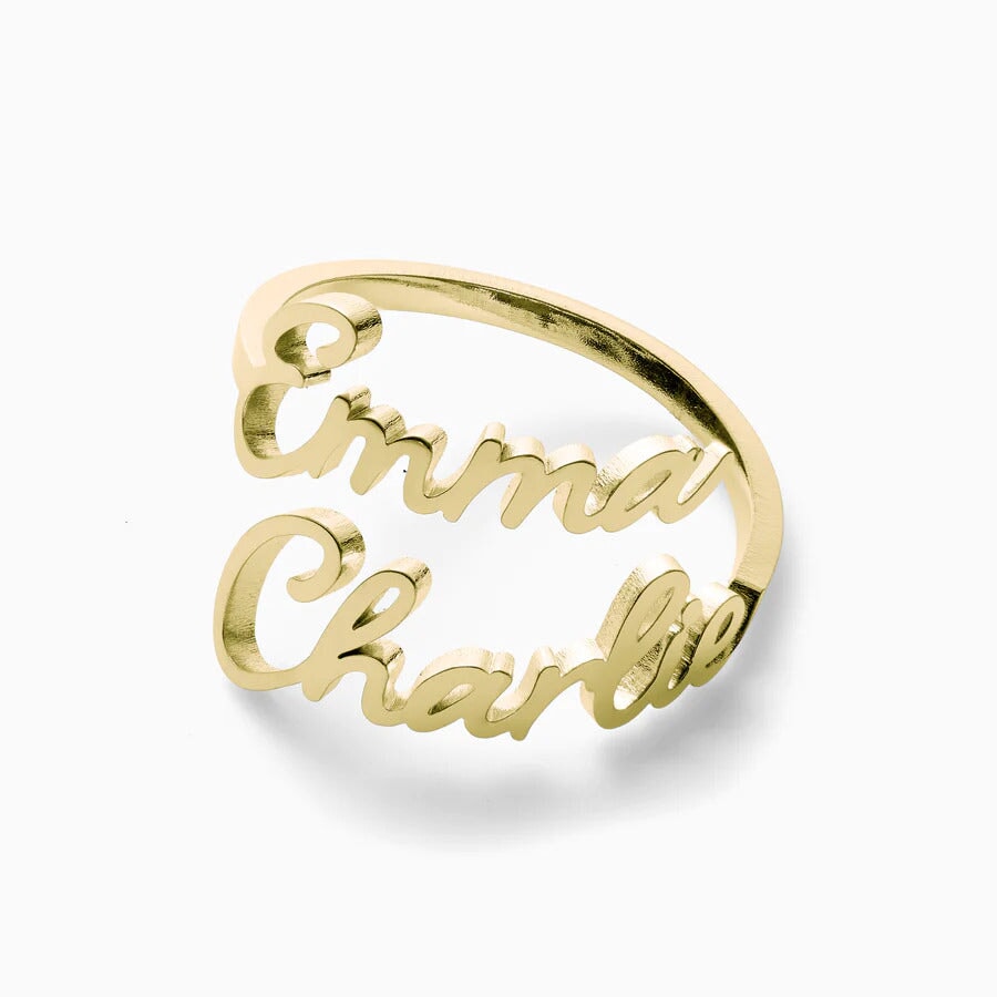 Anillo con dos nombres personalizados